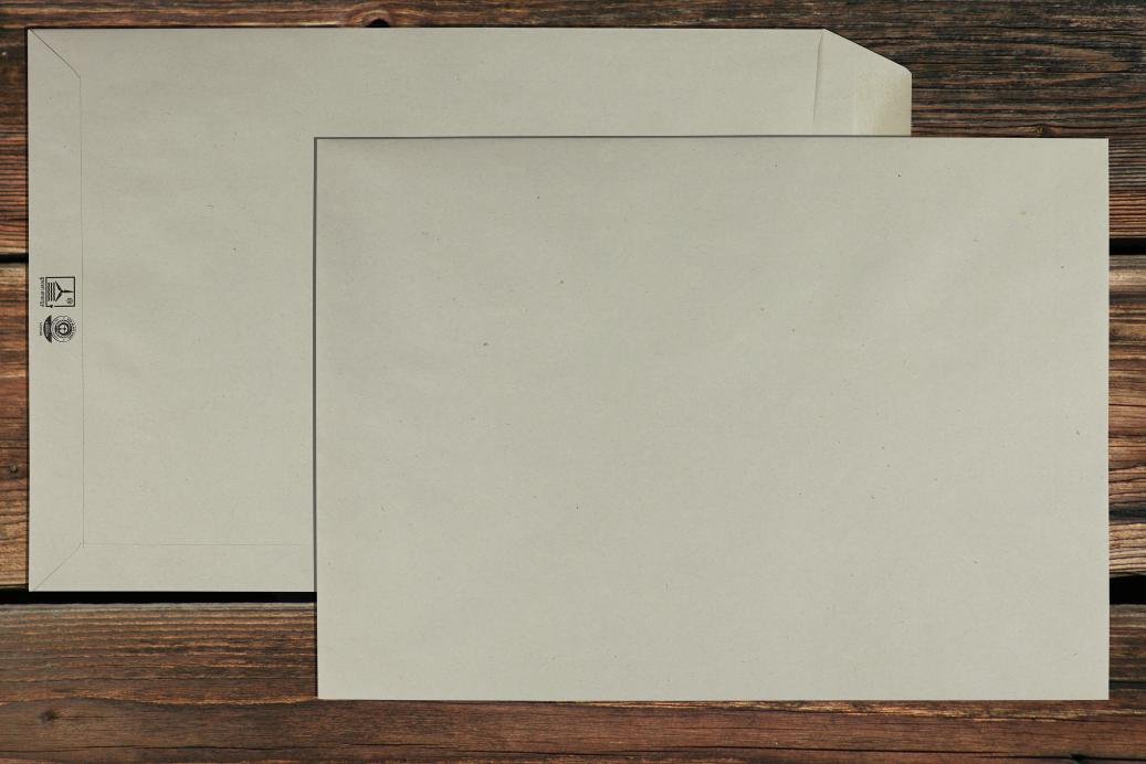 Versandtaschen B4 250x353 mm Nassklebend Recycling Grau 110 g/qm